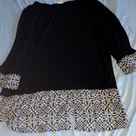 #45 ~ Black Women's Quarter Sleeve Dressy Blouse Shirt - Picture 3 of 3